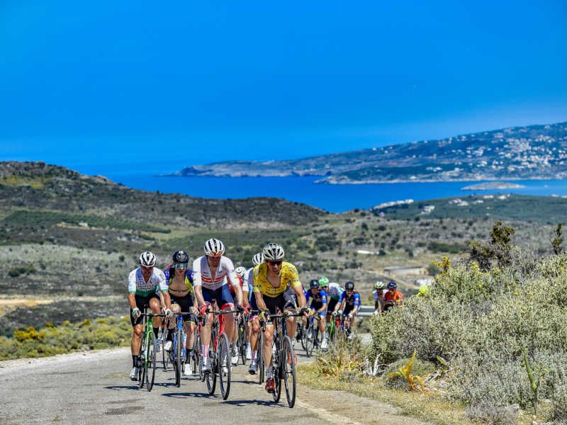 Golden shores the perfect background for the third stage of the ΔΕΗ Tour of Hellas